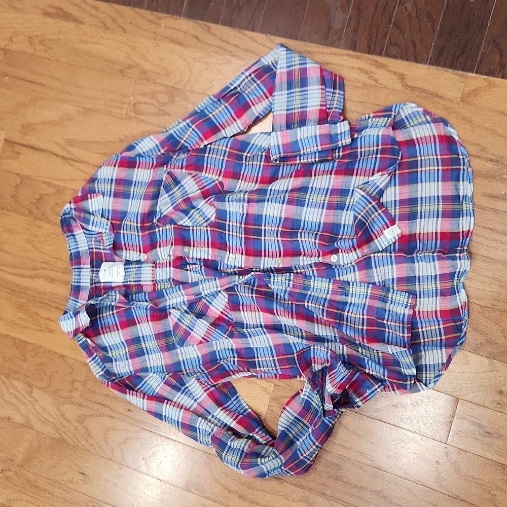 American eagle thin‎ plaid button up